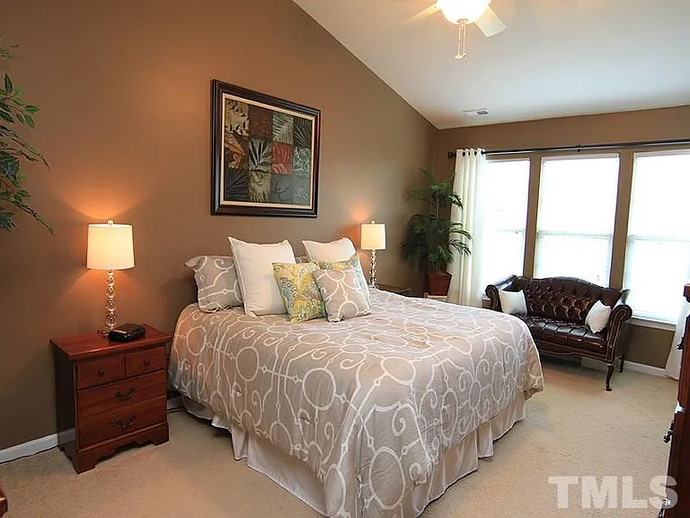 8626 Thunderwood Dr — Photo 8