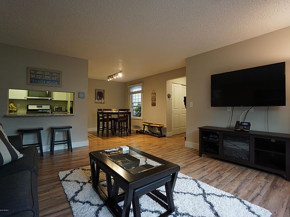 5th image of 102 Daffodil Dr