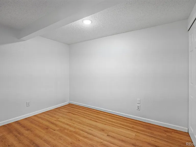 5701 W 49th Ave — Photo 31