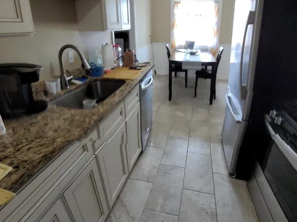 30260 Twin Lakes Dr, Wickliffe, OH 44092