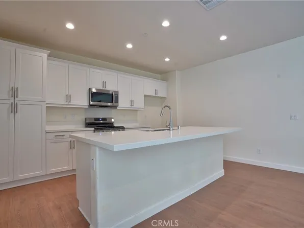 139 Grove Ct, Perris, CA 92571