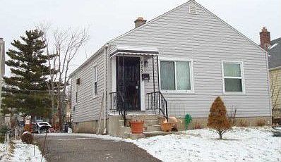 2nd image of 1472 22nd Ave