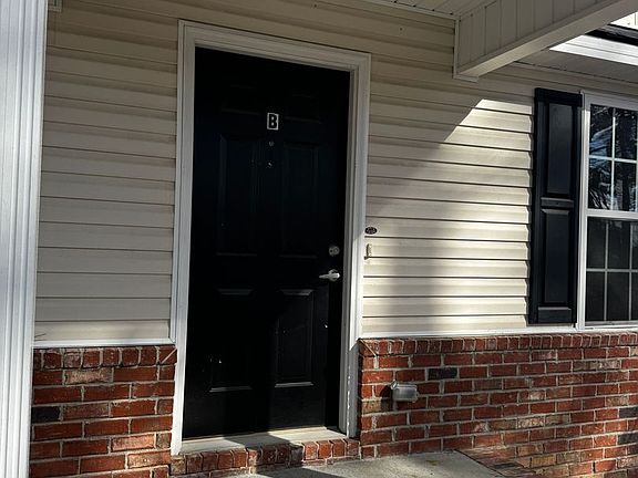 3rd image of 4439-4445 Owens Rd #4441B