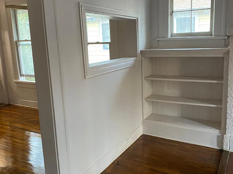 383 Hopkins St SW — Photo 8