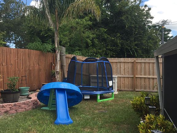 Back yard - opposite corner