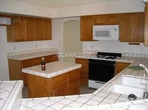 4th image of 4325 Sophia Way
