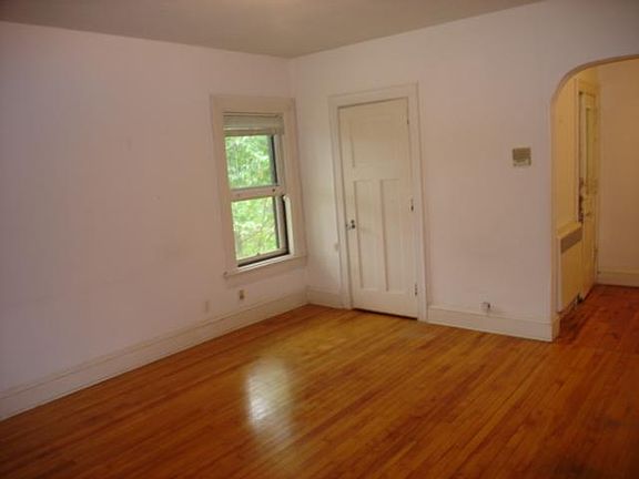5th image of 620 S Ingersoll St APT 22