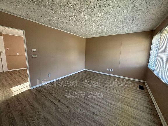 5th image of 4910 Porterfield Dr