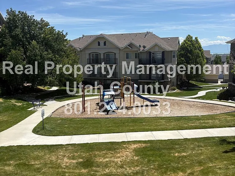 2120 N Morning Star Dr — Photo 13