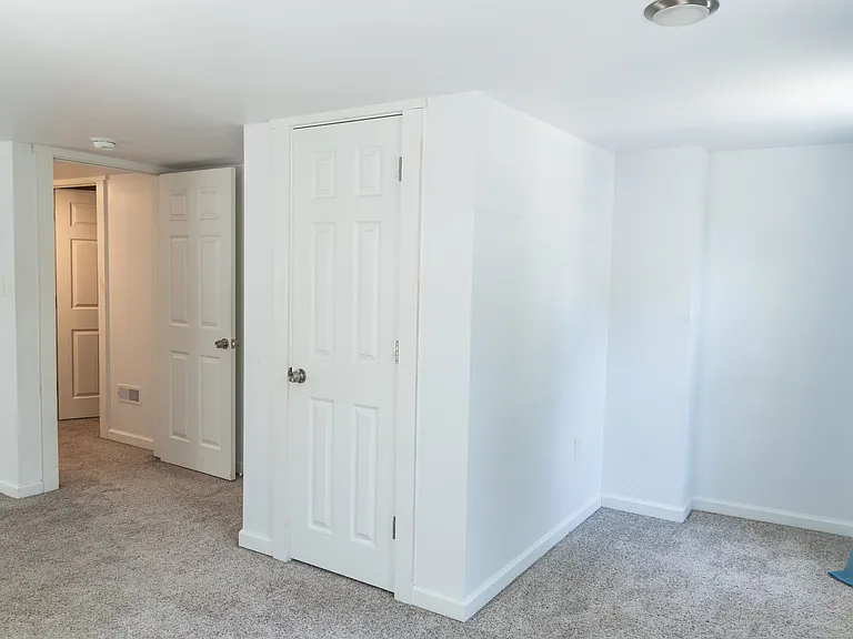 303 E Main St — Photo 20