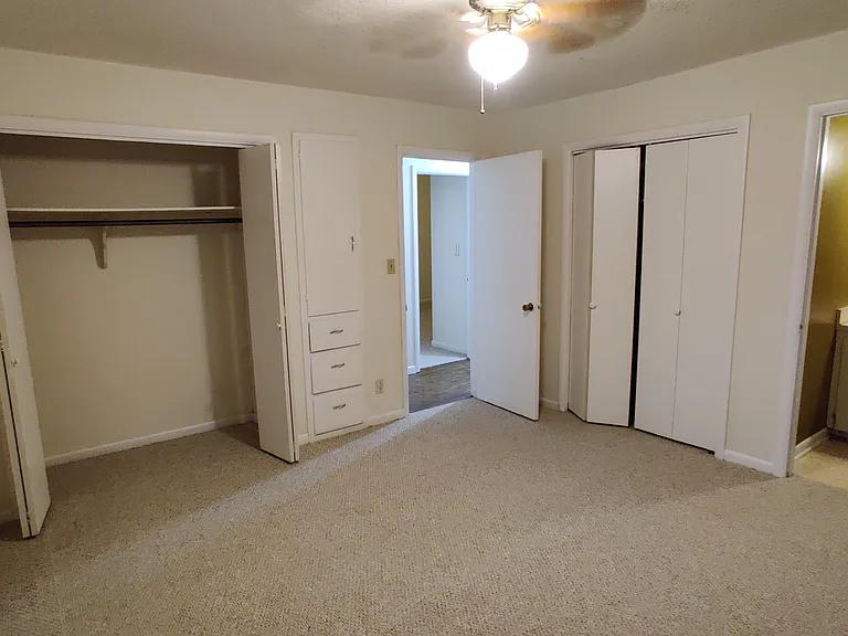 1351 N Stephens Ave — Photo 9