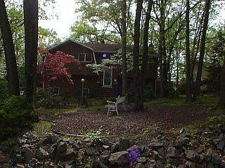 2nd image of 35 Gates Ave
