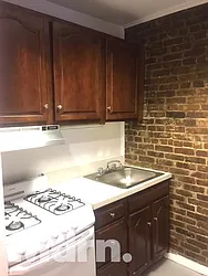 Rented by Mdrn Residential