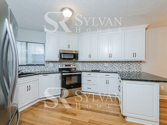 4th image of 1228 Fromage Way