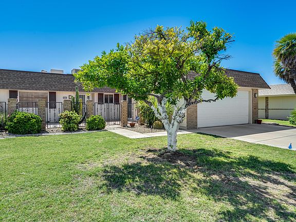 2nd image of 10435 W Kingswood Cir