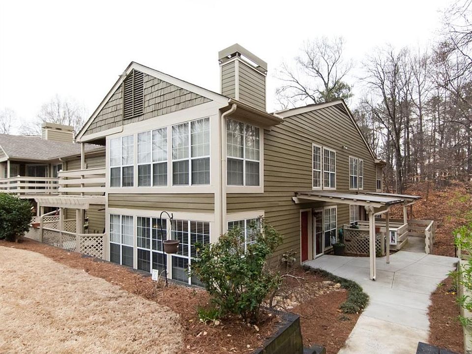 1st image of 2009 Riverview Dr SE #0