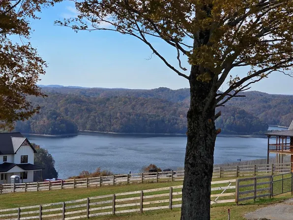 173 Bald Eagle Rd, Hilham, TN 38568