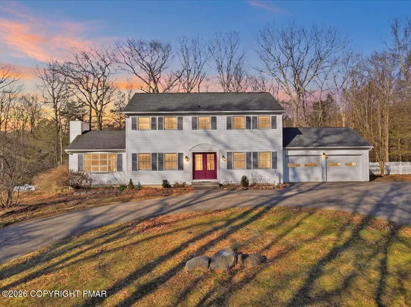 406 Broad Leaf Ln, Stroudsburg, PA 18360