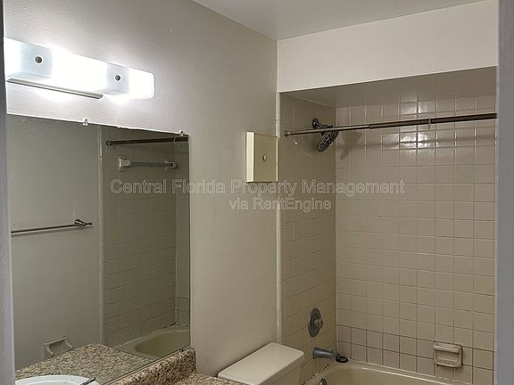 5th image of 2707 Hunt Club Ln