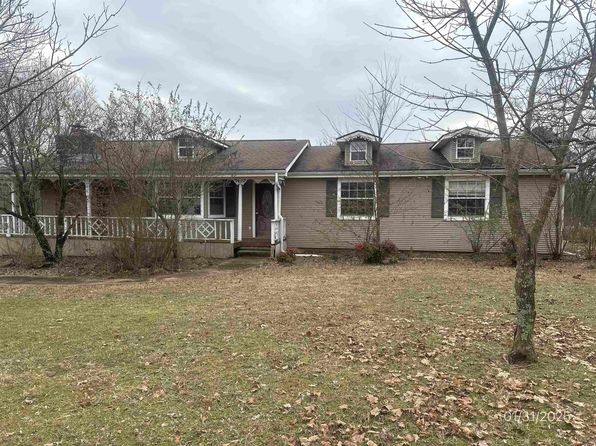 1013 Elm St, Coal Hill, AR 72832