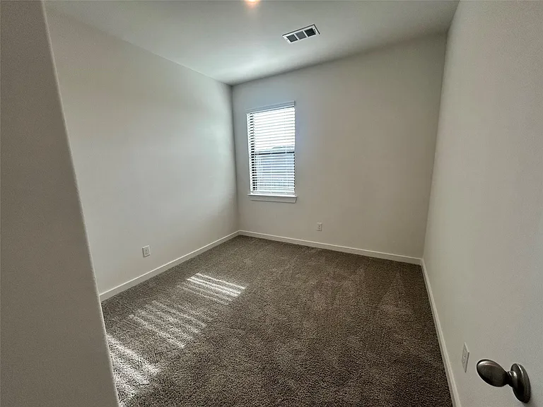 3331 Loam Ln — Photo 13