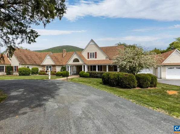 137 Saddle Ridge Ln, Nellysford, VA 22958