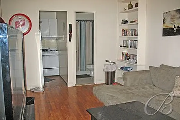 Rented by Bellmarc Realty | media 28