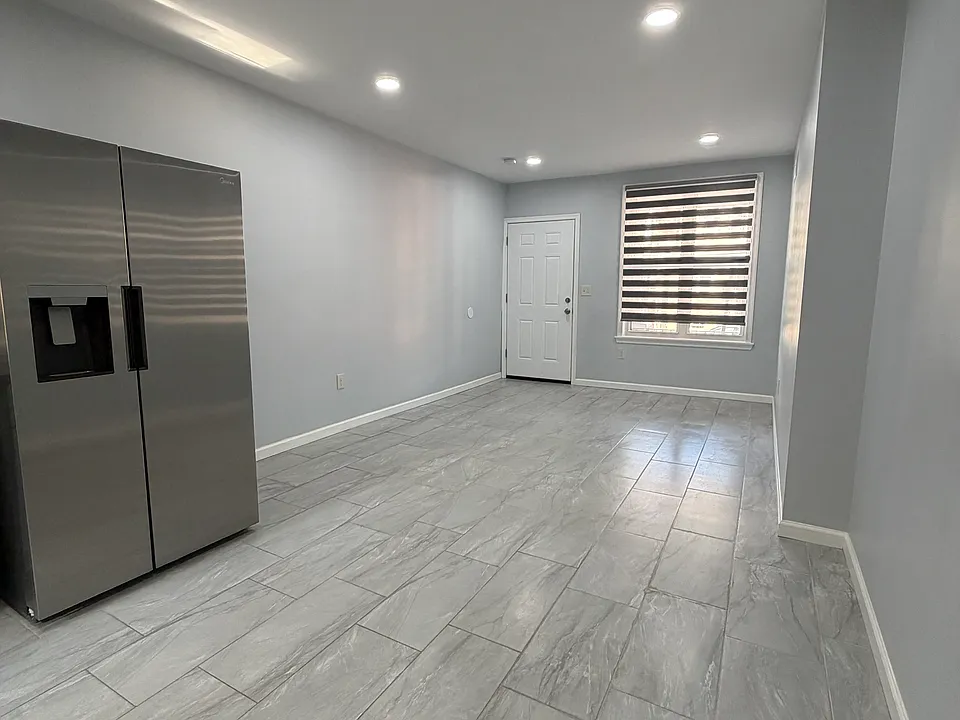 32 S 53rd St #1
