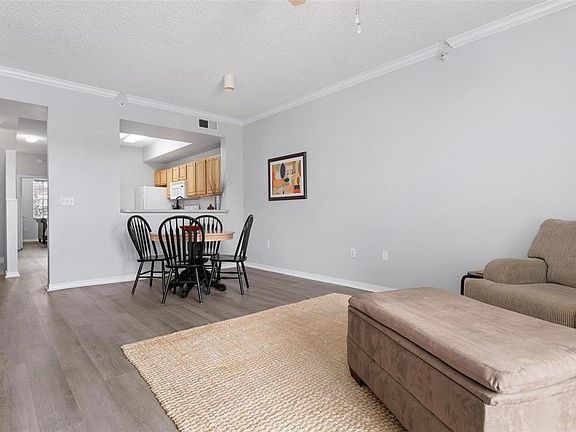 5th image of 5681 Bentgrass Dr Unit 204