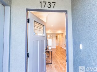 1737 S Longwood Ave #1737, Los Angeles, CA 90019