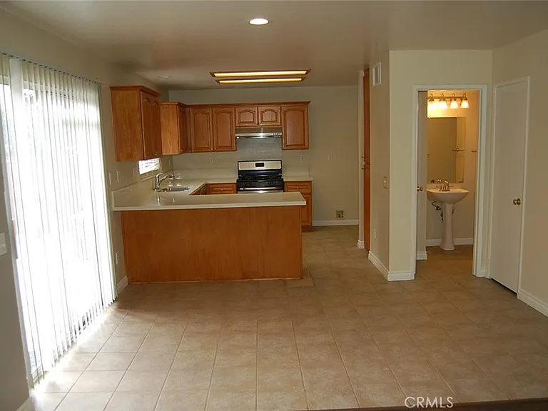 16143 Talbot Ct — Photo 5