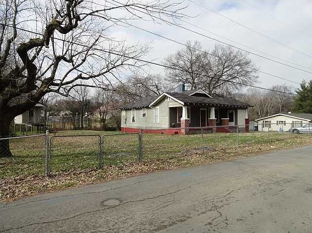 2nd image of 112 Southlake Ter