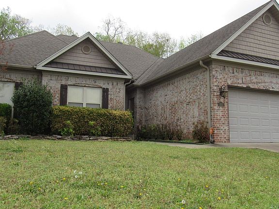 3rd image of 103 Crystalwood Ct
