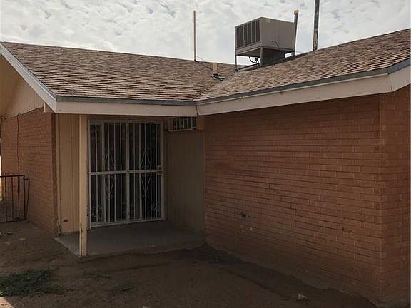 3rd image of 1557 Prado Del Sol Dr