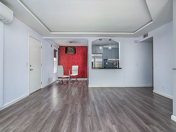 5th image of 8811 Gilman Dr Unit F