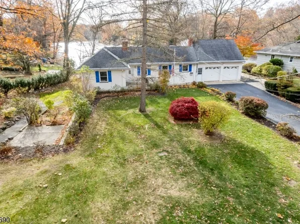 23 Cabot Ln, Kinnelon Boro, NJ 07405