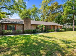 5207 Silver Lake Dr, Palatka, FL 32177
