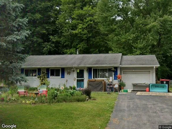 343 S Webber Dr, Chittenango, NY 13037