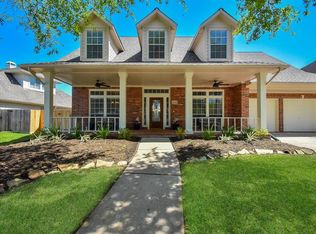 1907 Crisfield Dr, Sugar Land, TX 77479