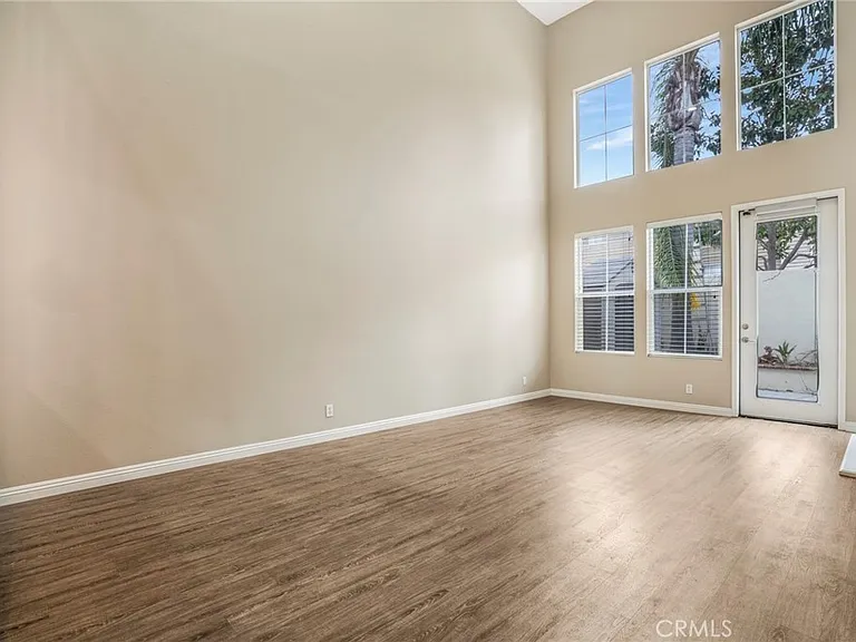 18662 Park Meadow Ln — Photo 9
