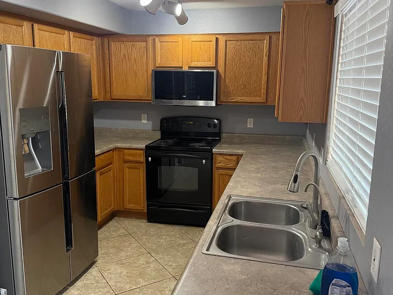 15587 W Gross Ave — Photo 6