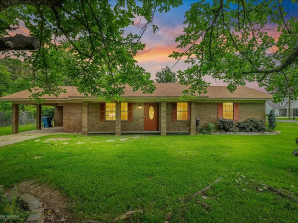 816 Simpson St, Benton, LA 71006