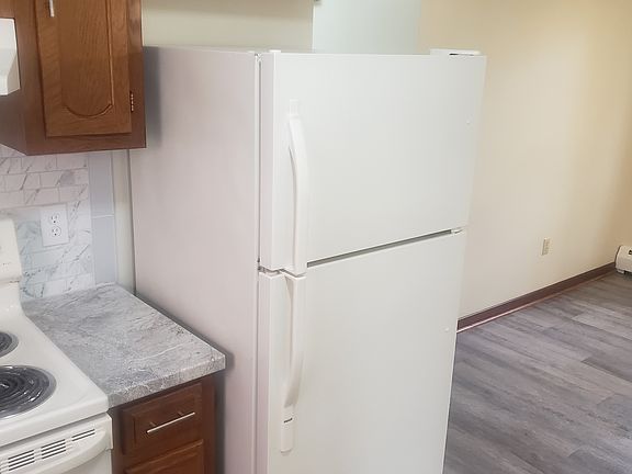 2nd image of 1119 Farnsworth Ave #4