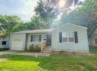 1900 S Kimbrough Ave, Springfield, MO 65807