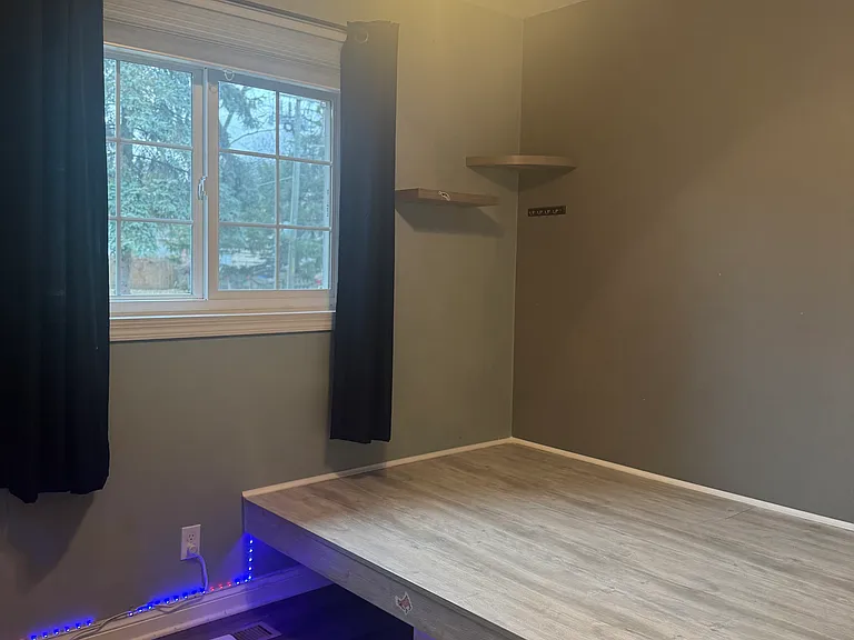 168 Bedford Rd — Photo 8
