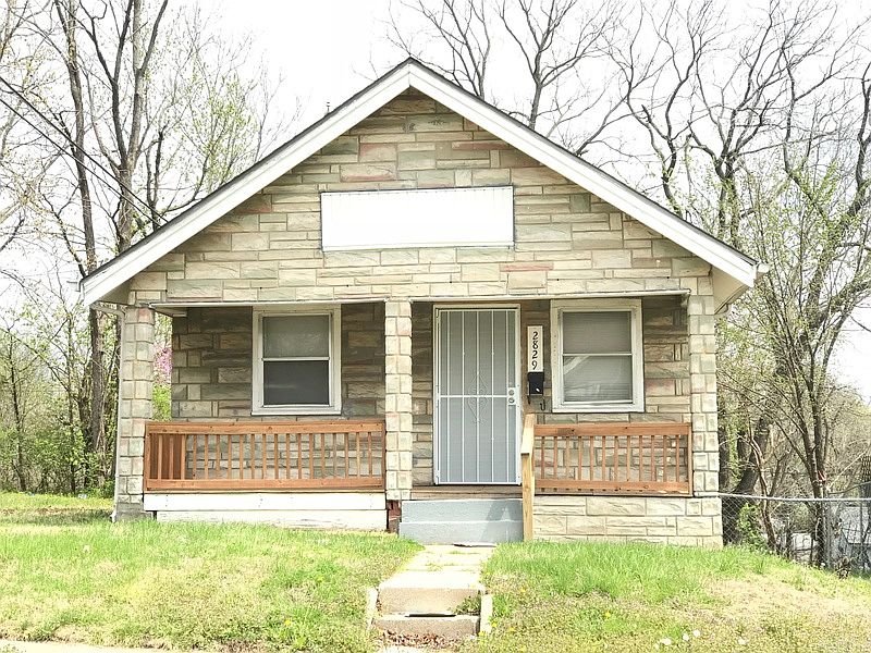 1st image of 2829 Oakley Ave
