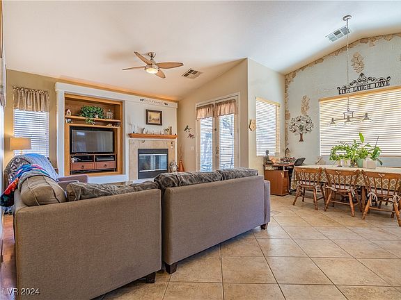 5th image of 5288 Dakotah Pointe Ct