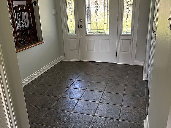 2nd image of 40 Bridle Ln