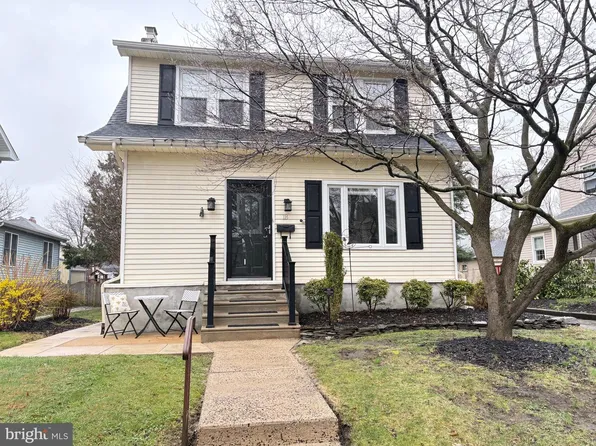 18 E Summerfield Ave, Collingswood, NJ 08108