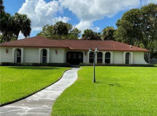 208 Ridgewood Ave, Clewiston, FL 33440